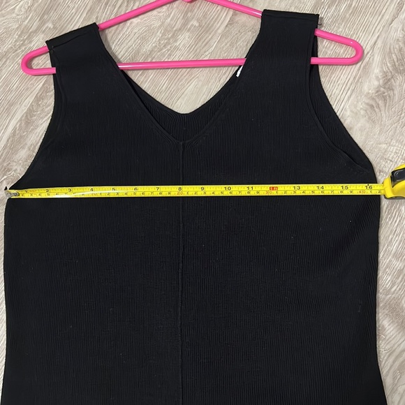 Eric Spencer Double V-Neck Sleeveless Black Knit Tank Top - Picture 6 of 8
